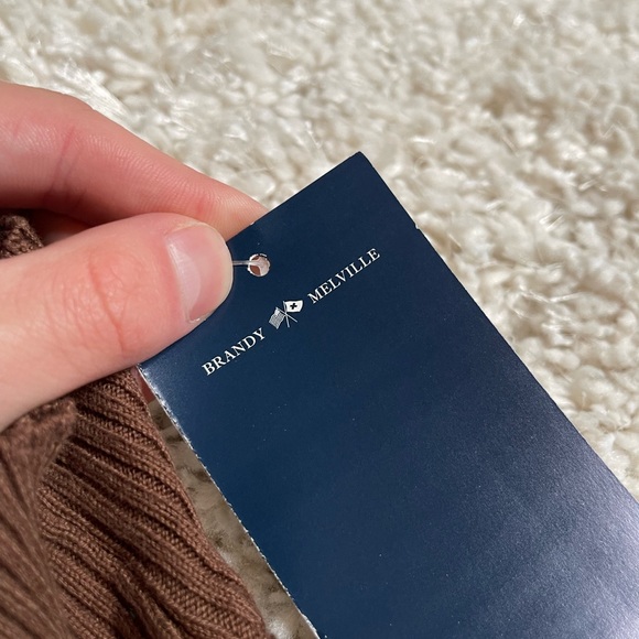 Brandy Melville Ribbed Mock Turtleneck Size One-Size - Picture 10 of 12